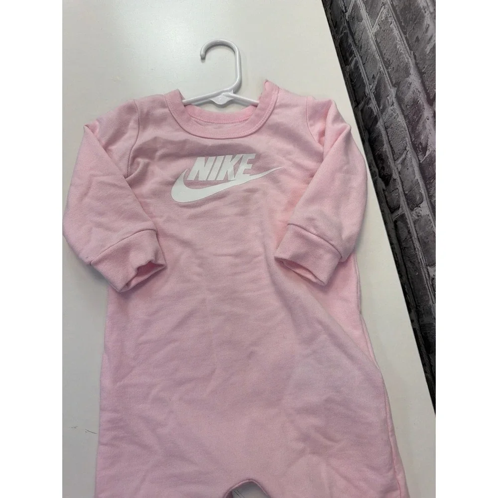 Baby‎ girl's Nike romper
